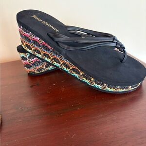 EUC Juicy Couture Braided Straw Wedge Flip Flop